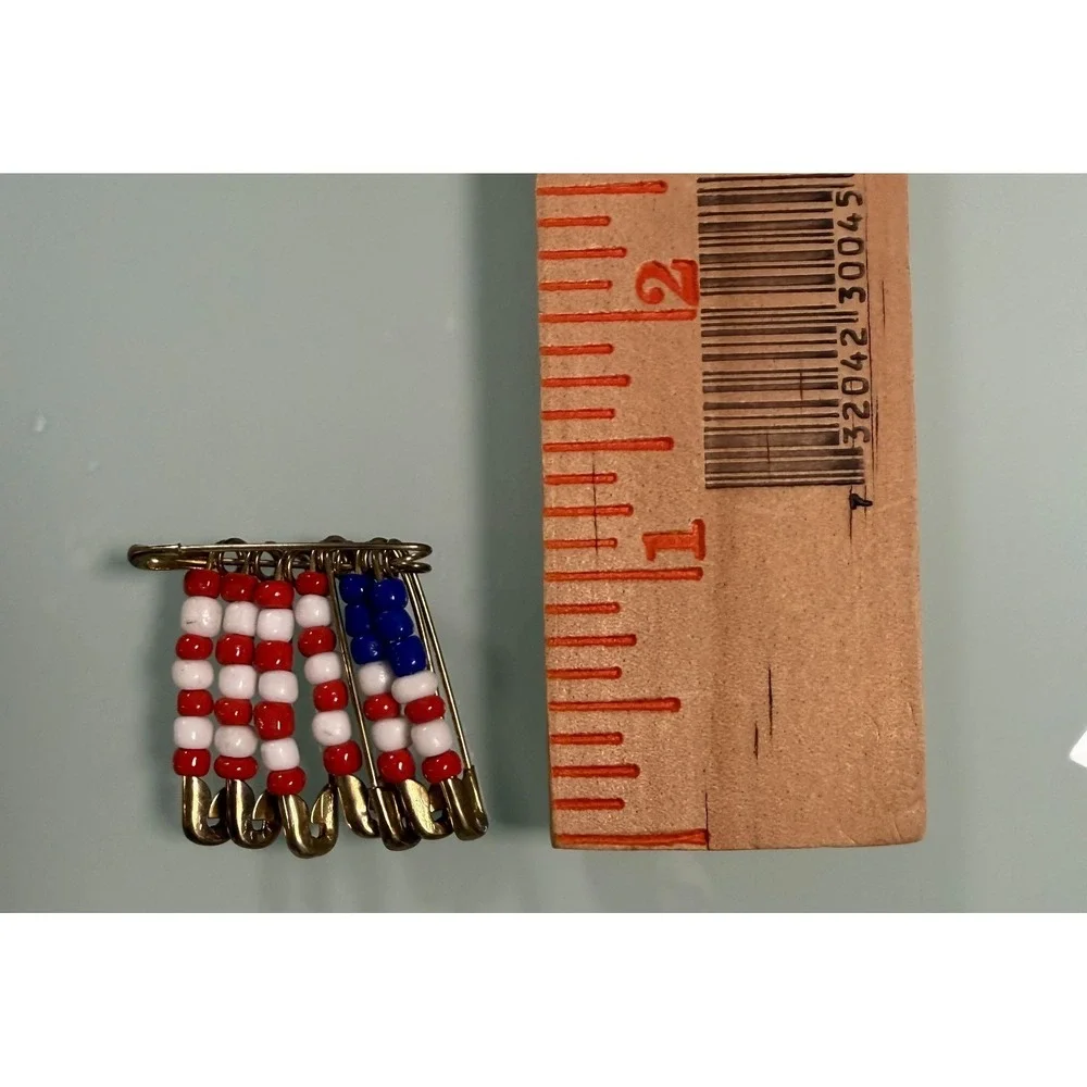 VTG Handmade Beaded USA American‎ Flag Pin Brooch